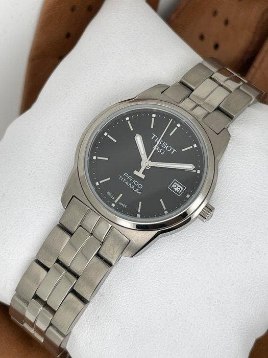 Tissot - PR100 Titan - Sans prix de réserve -, Bijoux, Sacs & Beauté, Montres | Hommes