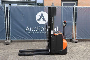 Veiling: Stapelaar BT SWE140L Elektrisch 1400kg 2.65m 2015, Zakelijke goederen, Ophalen