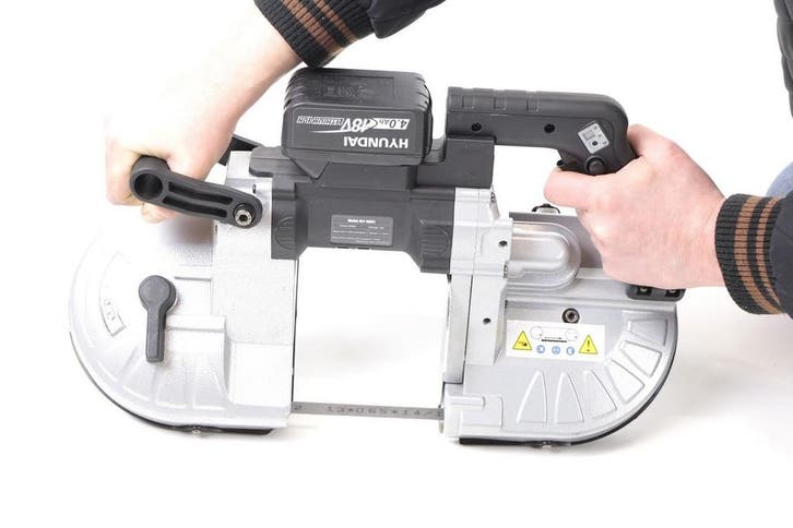 TM 114 Professionele Draagbare Variabele Metaallintzaag op, Auto diversen, Autogereedschap, Verzenden