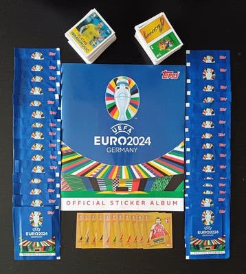 Topps Euro 2024 - Empty Album + 11 SP + 314 loose stickers +