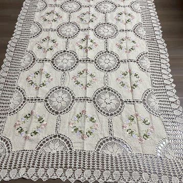 Nappe - 210 cm - 145 cm - Broderie faite à la main
