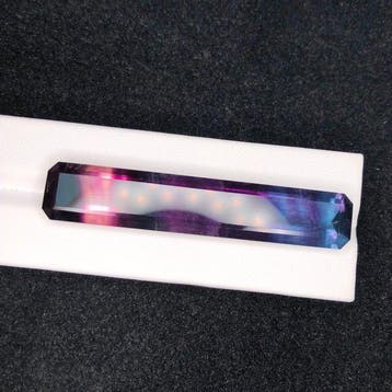 Sans prix de réserve - 1 pcs Multicolore Fluorine - 65.64 ct, Handtassen en Accessoires, Nieuw