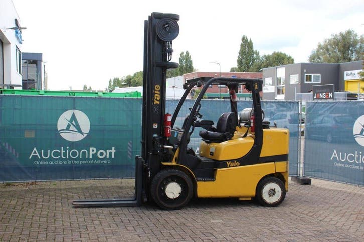 Veiling: Heftruck Yale GLC70VX LPG 2800kg 6.8m 2010, Articles professionnels, Machines & Construction | Chariots élévateurs & Transport interne