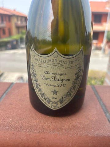 2017 Dom Pérignon - Champagne Brut - 1 Fles (0,75 liter), Nieuw