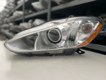 MASERATI GRANTURISMO M145 XENON CHROM KOPLAMP LINKS 210732, Verzenden