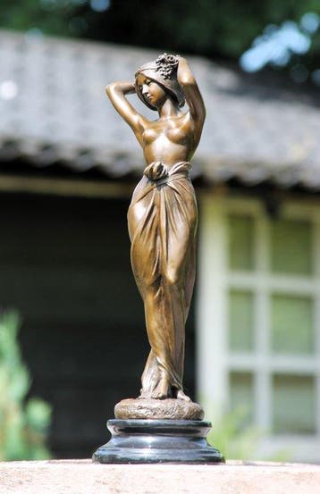 Sculpture, showing girl - 38 cm - bronze et marbre