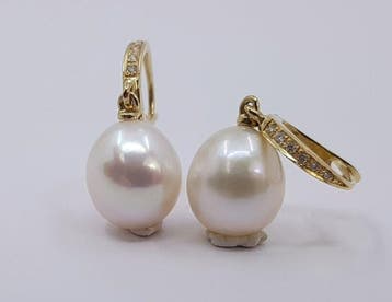 Oorbellen - 14 karaat Geel goud - 0.09ct. tw. - 10×11 mm, Handtassen en Accessoires, Oorbellen, Nieuw