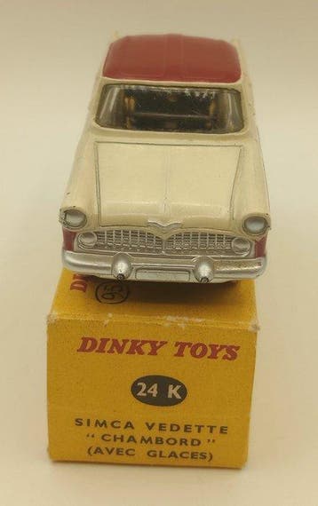 Dinky Toys 1:43 - Voiture miniature - 24K Simca Chambord