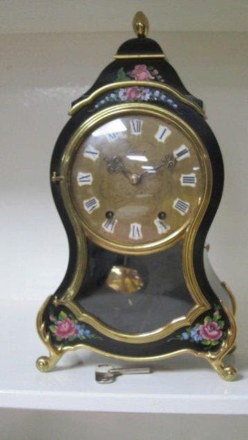 Horloge neuchâteloise - Eluxa - Style antique Composite -