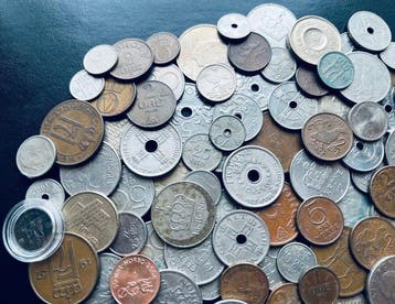 Noorwegen. Lot of 100 coins, various metals and, Gestempeld