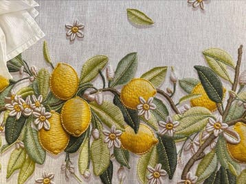 San Leucio top quality - Très belle nappe effet broderie 2D