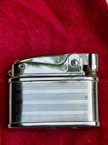 Pigeon - Small Pigeon Automatic Super Lighter - Zonder