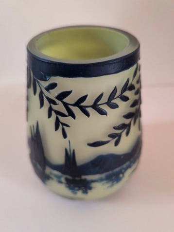 Vase - Verre - Vase patte de verre signé