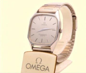 Omega - Constellation the crystal is clean. Quartz Mens