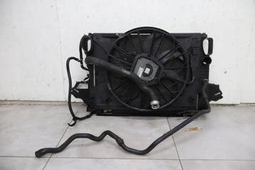 complete radiators Mercedes Benz CLS W219 3.0CDI, Verzenden, Gebruikt