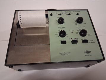 bruel & kajaer - 2203 & 2317 Analoge veldrecorder, Antiek en Kunst