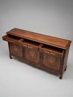 Commode - Bois - Détails en bois et dorés - Hauteur : 92 cm
