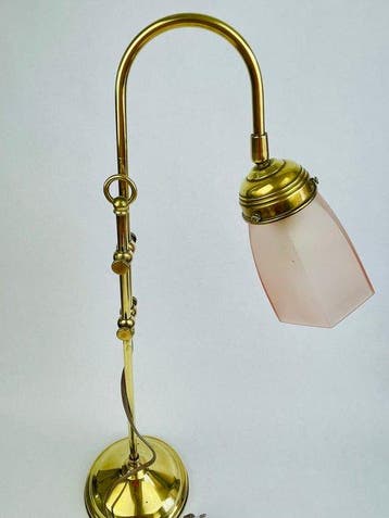 Gebogen tafellamp - The Pink Belle - Gegoten messing - Belle
