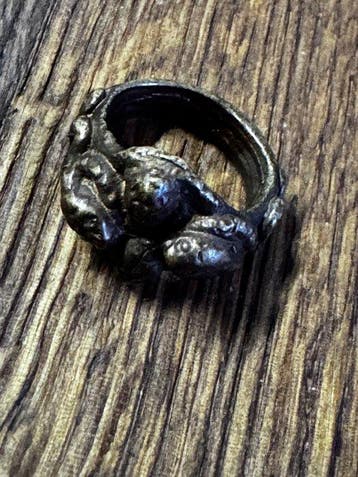 * Dernier disponible* Anneau Ouroboros à quatre têtes /, Collections, Objets militaires | Général