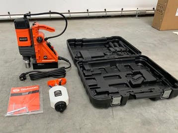 Veiling - Daewoo magnetische boormachine DAMD1600, Bricolage & Construction, Outillage | Foreuses