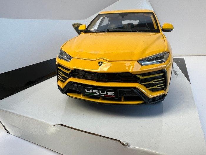 Bburago 1:18 - Modelauto - Lamborghini Urus 2018 - 4, Hobby & Loisirs créatifs, Voitures miniatures | 1:5 à 1:12