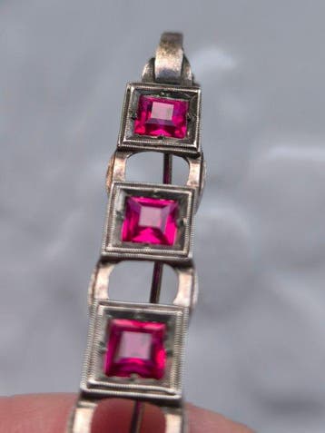 Zonder minimumprijs - Broche Zilver Robijn - Art Deco 830, Handtassen en Accessoires