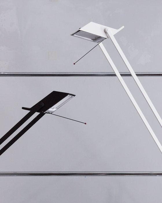 Artemide - Richard Sapper - Tafellamp - Tizio - Aluminium -, Antiek en Kunst, Antiek | Verlichting