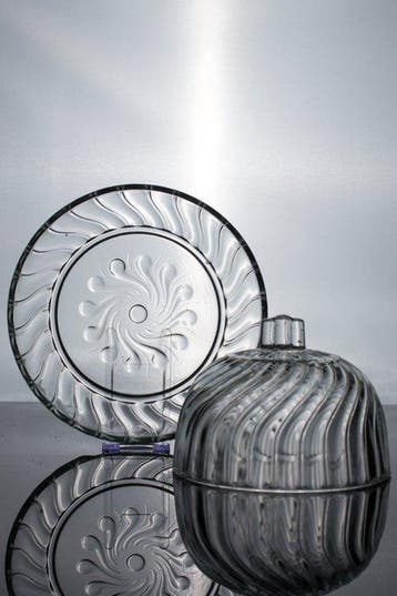Verreries & Flaconneries de Beignée - Beurrier - Verre -, Antiquités & Art