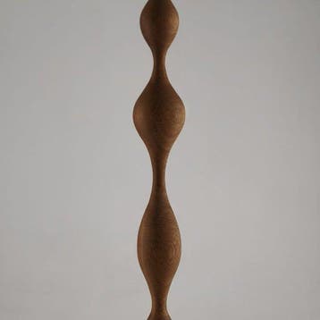 Ornement décoratif - Sculpture en iroko, socle en marbre