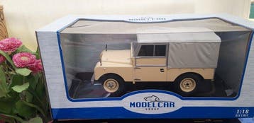 MCG 1:18 - Voiture miniature - Land Rover Series 1, Hobby en Vrije tijd, Nieuw