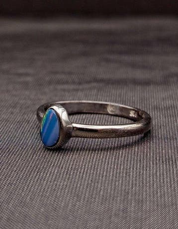 Uniek stuk ring van 925 zilver met Ethiopisch opaal, extra