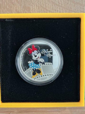 Niue. 2 Dollars 2023, Mickey and Friends: Minnie Mouse, 1 Oz