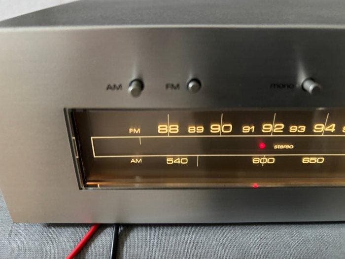 Luxman - SOLID STATE T-2 Stereo Tuner, Audio, Tv en Foto, Radio's