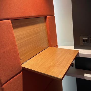 Mikomax Hush phone, akoestische telefooncel, Bureau