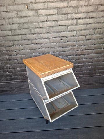 Industrieel design Bak - Eik - 1960-1970 - Twee Overtoom