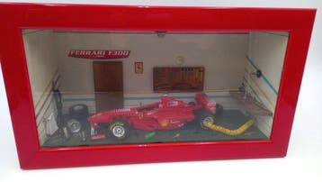 Monnalisa 1:24 - Voiture miniature - Diorama Monnalisa, Hobby en Vrije tijd, Nieuw