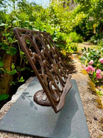 Standaard - Smeedijzer - Pupitre in Art Nouveau-stijl