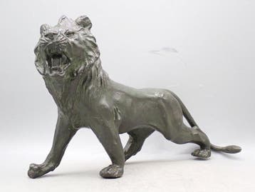Figuur - Large lion sculpture - Signed Shimasa  -