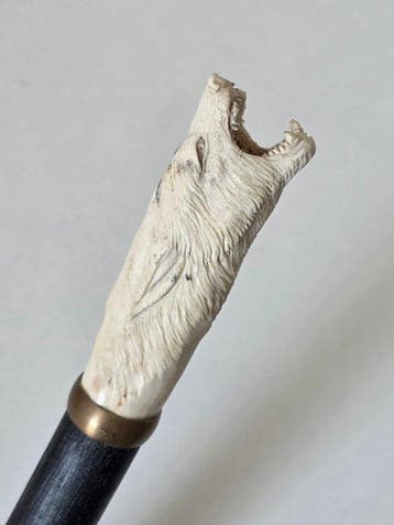 Wolf - Gedetailleerd Handsnijwerk Wandelstok - Hertengewei, Antiek en Kunst