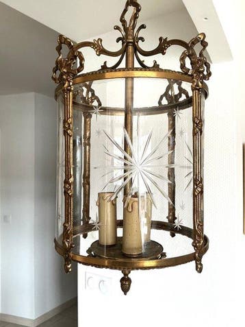 Elegante Bronzen luchter , lantaren met weelderige gestrikte, Antiek en Kunst