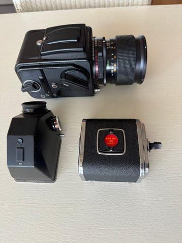 Hasselblad 2000 FC Focal-Plane 6x6 SLR Outfit - Carl Zeiss, Nieuw