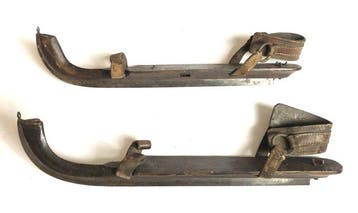 Antieke schaatsen 2 paar ca. 1890 en 1938, Nieuw