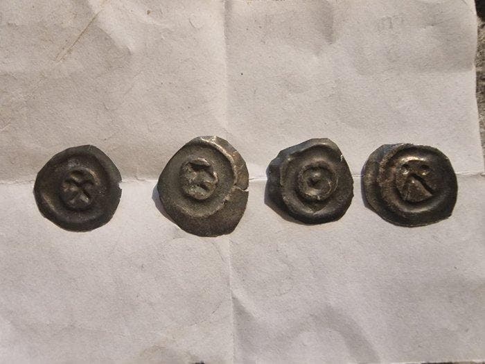 . Heilige Romeinse Rijk Brakteat ~1350 (Zonder minimumprijs), Postzegels en Munten, Munten | Europa | Niet-Euromunten