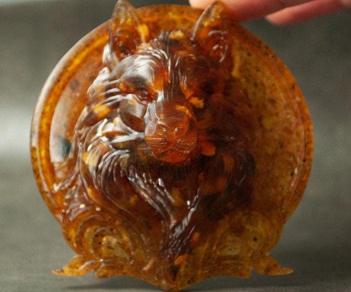 Baltisch amber Wolf wanddecor - Barnsteen - Gothic Soul -, Collections, Minéraux & Fossiles