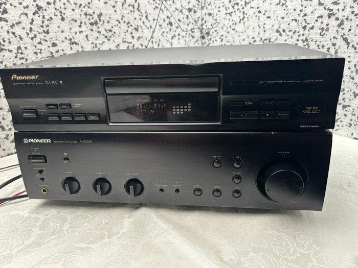 Pioneer - A-304R & PD-701 CD Speler Hifi-set, TV, Hi-fi & Vidéo, Radios