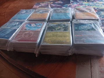 Pokémon - 800 Bulk kaarten Reverse holo - Various sets, Nieuw