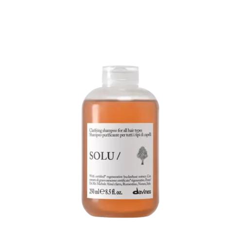 Davines SOLU Shampoo, Handtassen en Accessoires, Uiterlijk | Haarverzorging, Shampoo of Conditioner, Nieuw, Verzenden