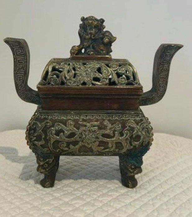 Chinees geurbrander in gepatineerd brons – Xuande-merk –, Antiek en Kunst, Antiek | Overige Antiek