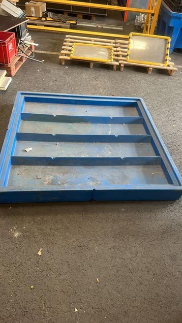 Opvangbak - 1500 mm x 1500 mm x 150 mm hoog, Ophalen of Verzenden