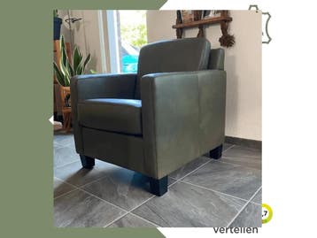 Groene fauteuil met houten poten - groen leer, Huis en Inrichting, Ophalen of Verzenden, Nieuw